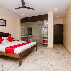 Oyo 5012 Lake View Residency